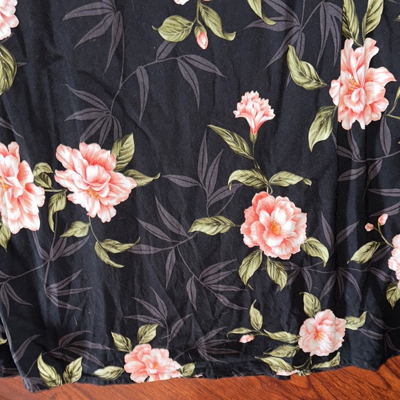 Hilo Hattie Black and White Floral Dress size medium - Picture 5 of 6